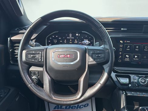 Used 2022 GMC Sierra 1500 AT4 w/ AT4 Premium Package AWD/4WD image 19