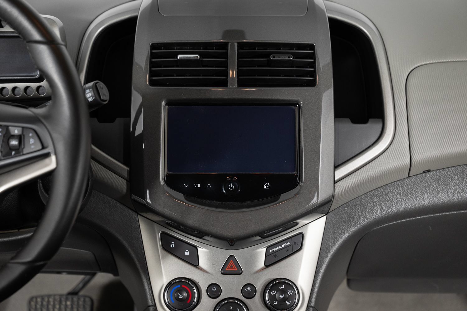 Used 2015 Chevrolet Sonic LTZ FWD image 34