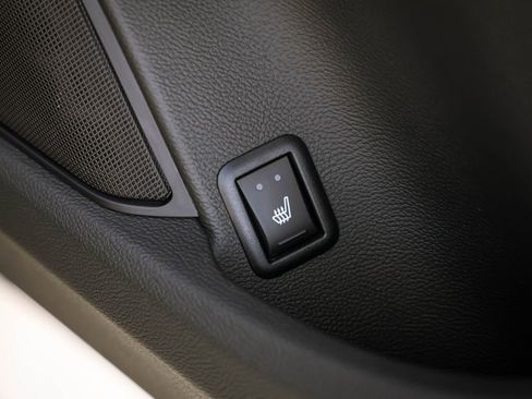 Used 2022 Maserati Levante GT image 27