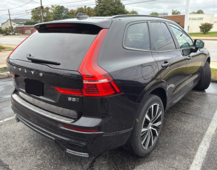 Certified 2024 Volvo XC60 B5 Plus w/ Protection Package Premier AWD/4WD image 3