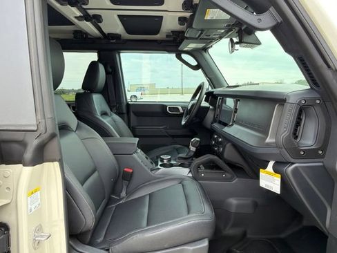 New 2026 Ford Bronco Big Bend w/ Black Diamond Package AWD/4WD image 9
