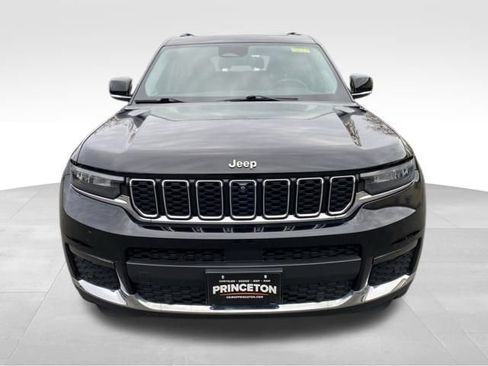 Certified 2021 Jeep Grand Cherokee L Limited w/ Luxury Tech Group II image 2