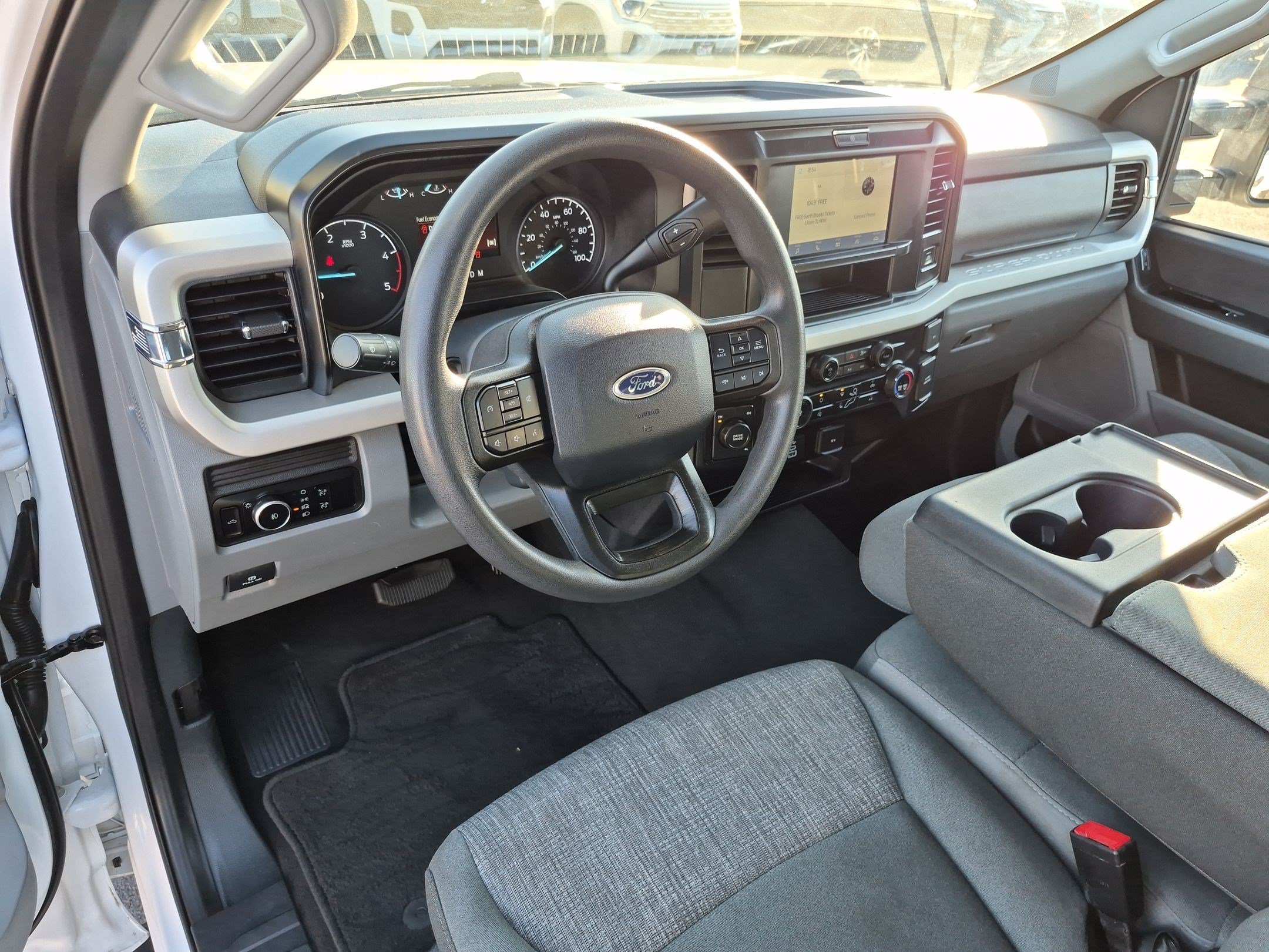 Used 2025 Ford F350 XLT AWD/4WD image 17