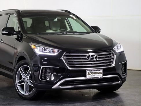 Used 2017 Hyundai Santa Fe SE Ultimate w/ Cargo Package image 6