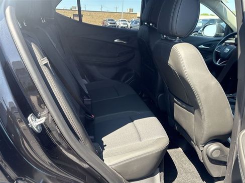 Certified 2025 Buick Encore GX Preferred FWD image 25