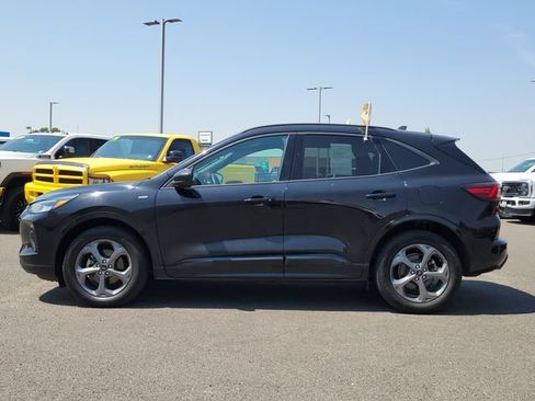 Certified 2024 Ford Escape ST-Line AWD/4WD image 2
