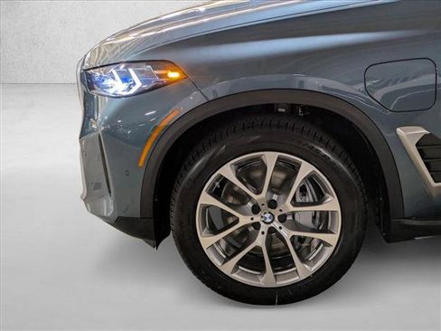 New 2026 BMW X5 xDrive50e w/ Executive Package AWD/4WD image 10