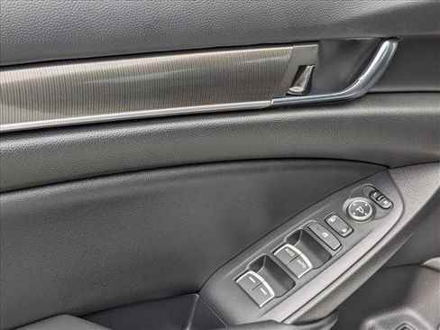 Used 2022 Honda Accord Sport image 10
