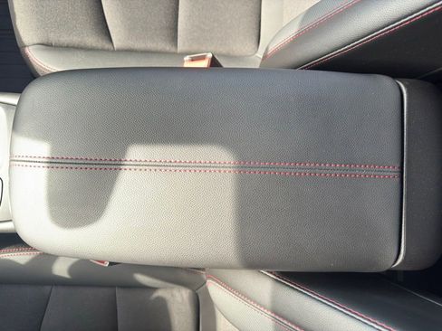 Used 2023 Chevrolet Equinox RS w/ LPO, Floor Liner Package FWD image 25