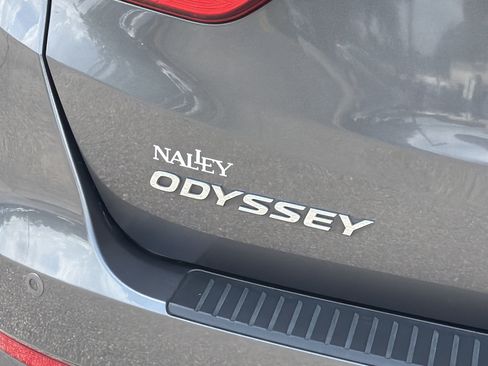Used 2019 Honda Odyssey Elite image 5
