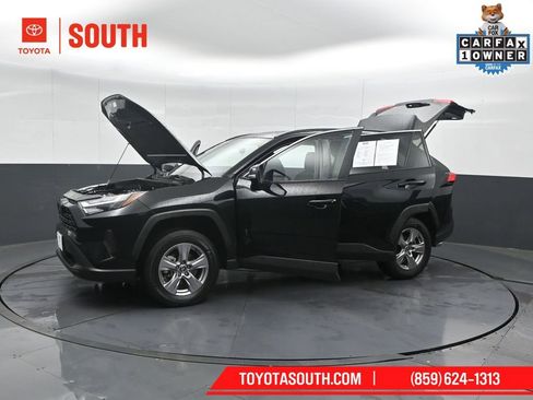 Used 2025 Toyota RAV4 XLE AWD/4WD image 53