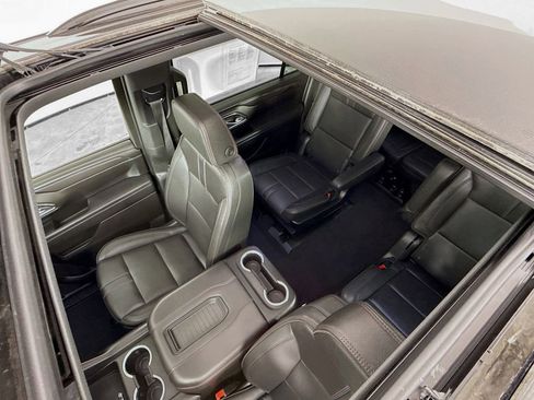 Used 2022 Chevrolet Suburban RST image 21