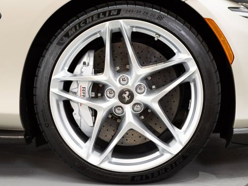 Certified 2024 Ferrari Roma Spider image 22