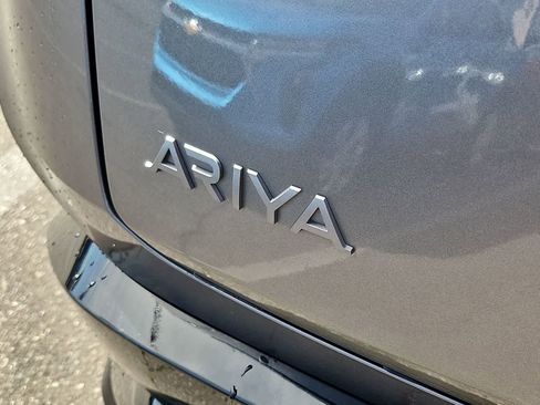Used 2023 Nissan Ariya FWD image 13