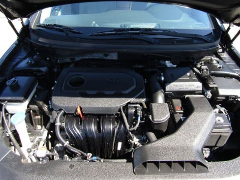 Used 2018 Hyundai Sonata SE FWD image 25