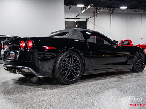 Used 2006 Chevrolet Corvette Convertible w/ Preferred Equipment Group image 32