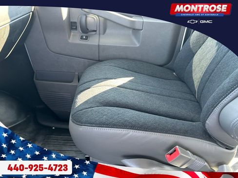New 2025 GMC Savana 3500 w/ Driver Convenience Package image 12