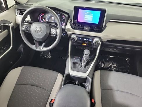 Used 2025 Toyota RAV4 XLE w/ Convenience Package FWD image 15