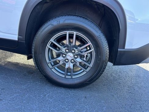 Certified 2025 GMC Acadia Elevation image 10