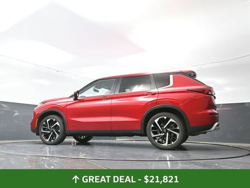 Used 2024 Mitsubishi Outlander SE image 56