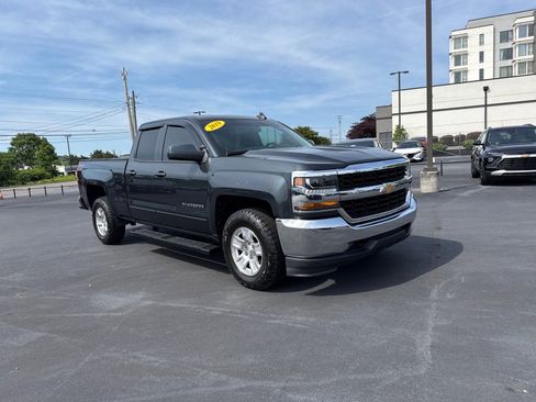 Used 2019 Chevrolet Silverado 1500 LT AWD/4WD image 1