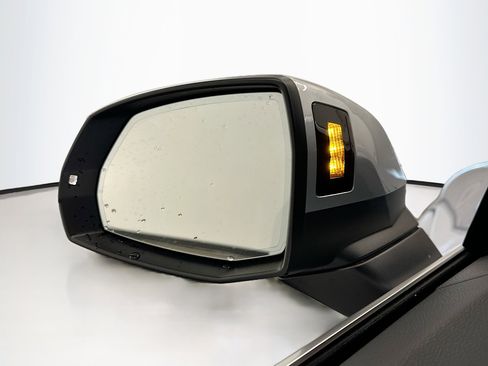 Used 2023 Audi Q5 2.0T Premium w/ Convenience Package AWD/4WD image 16