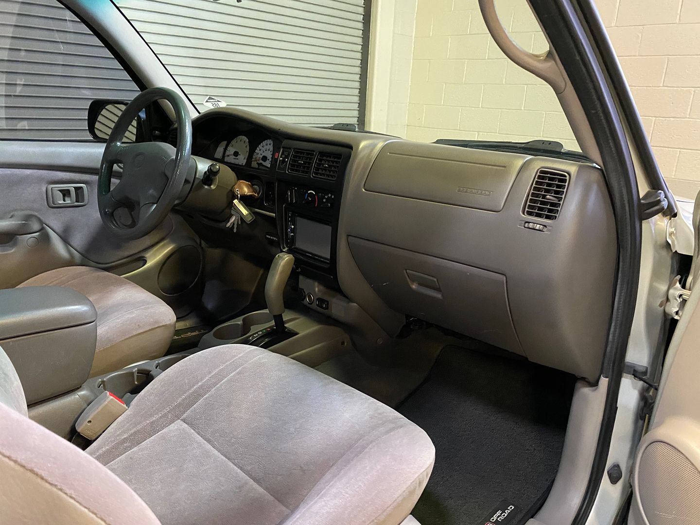 Used 2001 Toyota Tacoma PreRunner RWD image 21