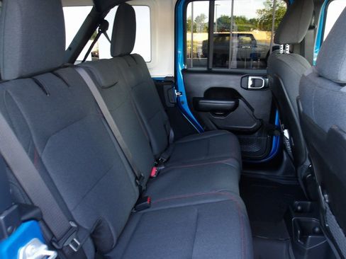 New 2025 Jeep Wrangler Unlimited Rubicon image 18