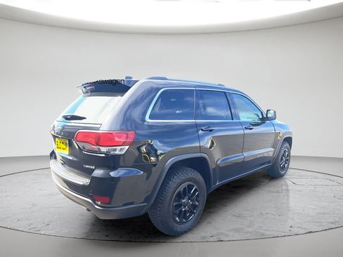 Used 2020 Jeep Grand Cherokee Laredo AWD/4WD image 3