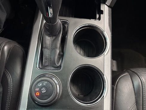 Used 2013 Ford Explorer Limited image 46