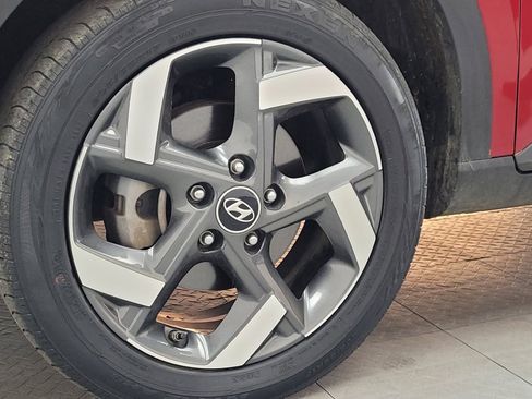 Used 2023 Hyundai Venue SEL w/ Cargo Package image 31