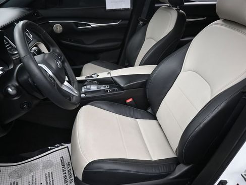Used 2025 INFINITI QX55 Essential AWD/4WD image 28
