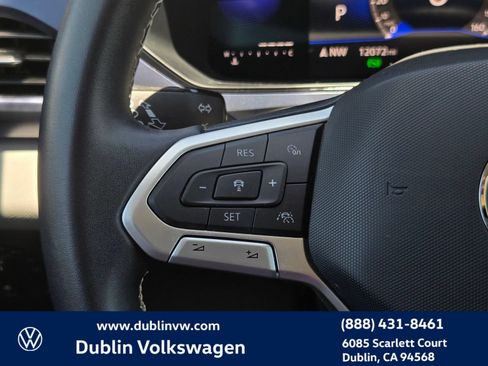 Certified 2023 Volkswagen Taos SE w/ Panoramic Sunroof Package FWD image 21