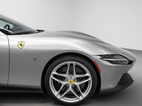 Certified 2024 Ferrari Roma image 12