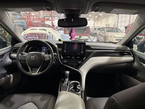 Certified 2022 Toyota Camry XLE FWD image 12