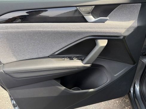 New 2026 Volkswagen Tiguan S AWD/4WD image 10