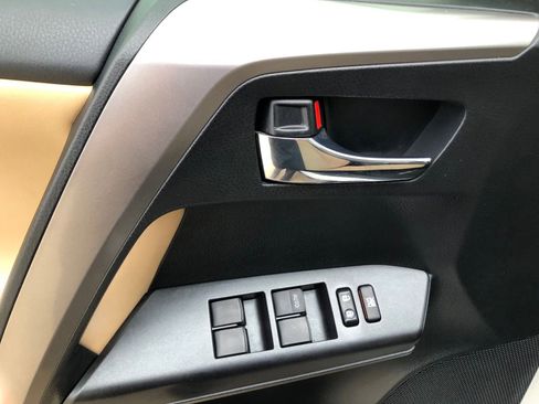 Used 2017 Toyota RAV4 XLE image 12