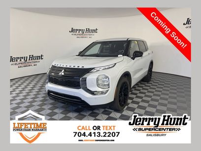 Used 2023 Mitsubishi Outlander SE Black Edition