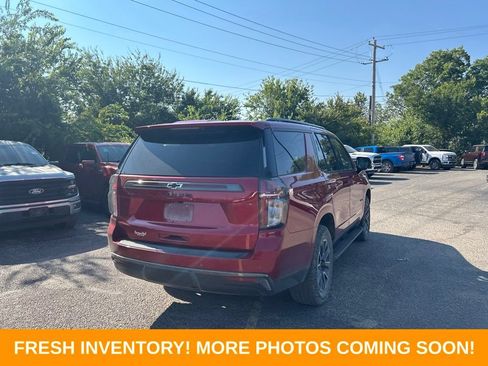 Used 2022 Chevrolet Tahoe Z71 w/ Luxury Package AWD/4WD image 3
