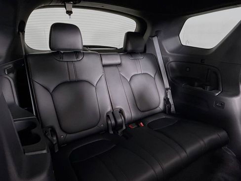 Used 2023 Honda Pilot TrailSport image 37