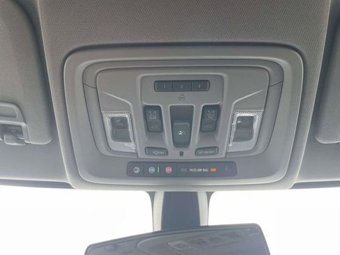 Used 2020 Chevrolet Silverado 1500 RST AWD/4WD image 29