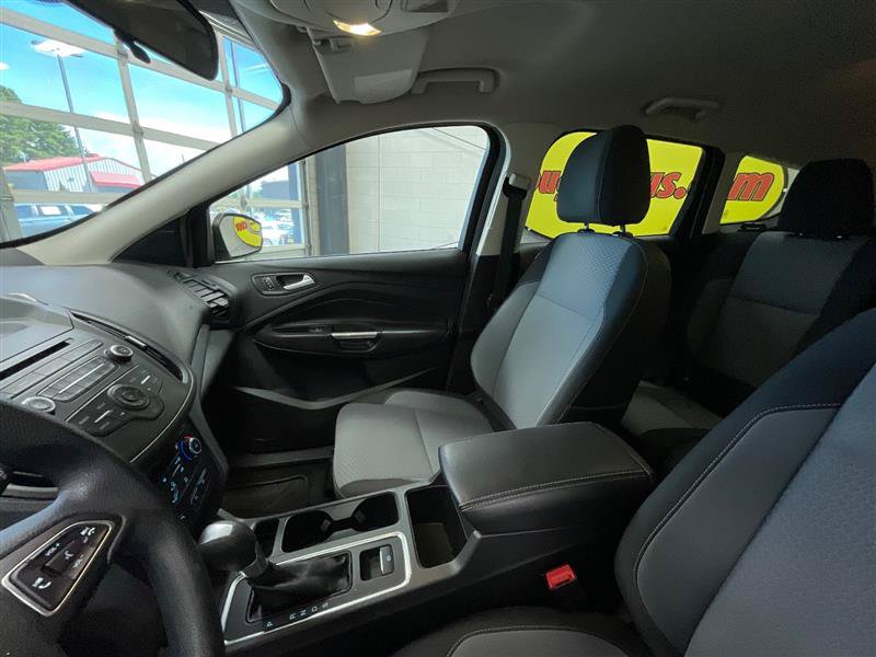 Used 2017 Ford Escape SE AWD/4WD image 12