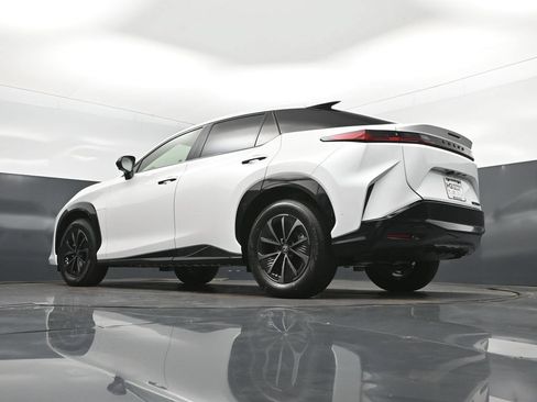 New 2026 Lexus RZ 350e 2WD image 40