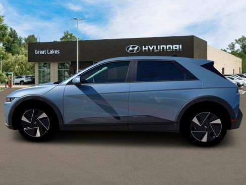 New 2026 Hyundai Ioniq 5 SEL image 3