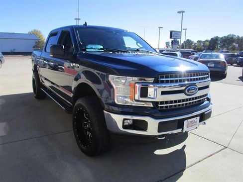 Used 2019 Ford F150 XLT w/ Equipment Group 301A Mid image 5