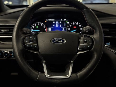 Used 2023 Ford Explorer ST-Line w/ Class IV Trailer Tow Package image 33