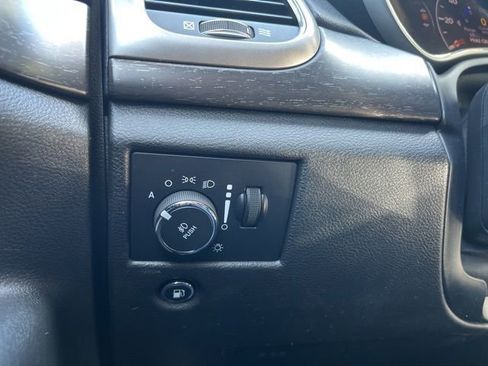 Used 2017 Jeep Grand Cherokee Altitude AWD/4WD image 29