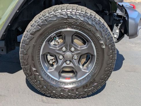 Used 2023 Jeep Gladiator Rubicon w/ LED Lighting Group image 31