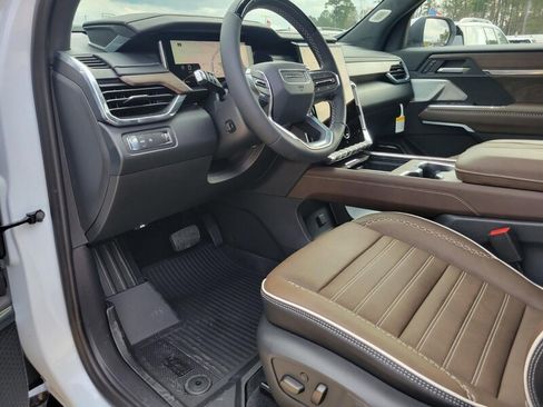 New 2026 GMC Acadia Denali Ultimate w/ LPO, Floor Liner Package image 21