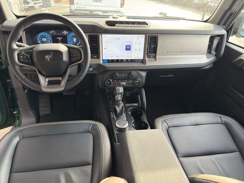 New 2025 Ford Bronco Outer Banks w/ Sasquatch Package AWD/4WD image 21